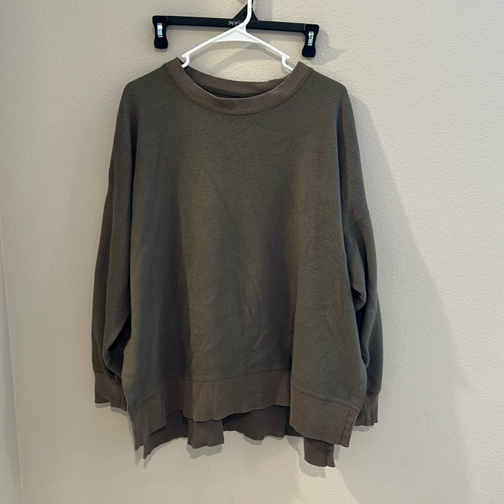 Aerie crewneck sweatshirt